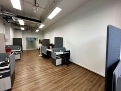 Woods Square (D25), Office #560914511